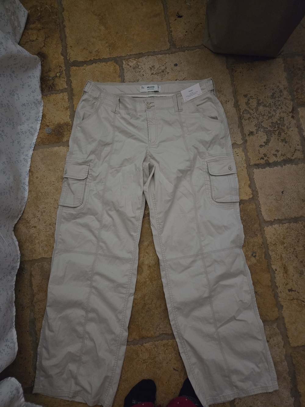 Hollister Light Beige Men's Cargo Pants Size 16L Adjustable Waist